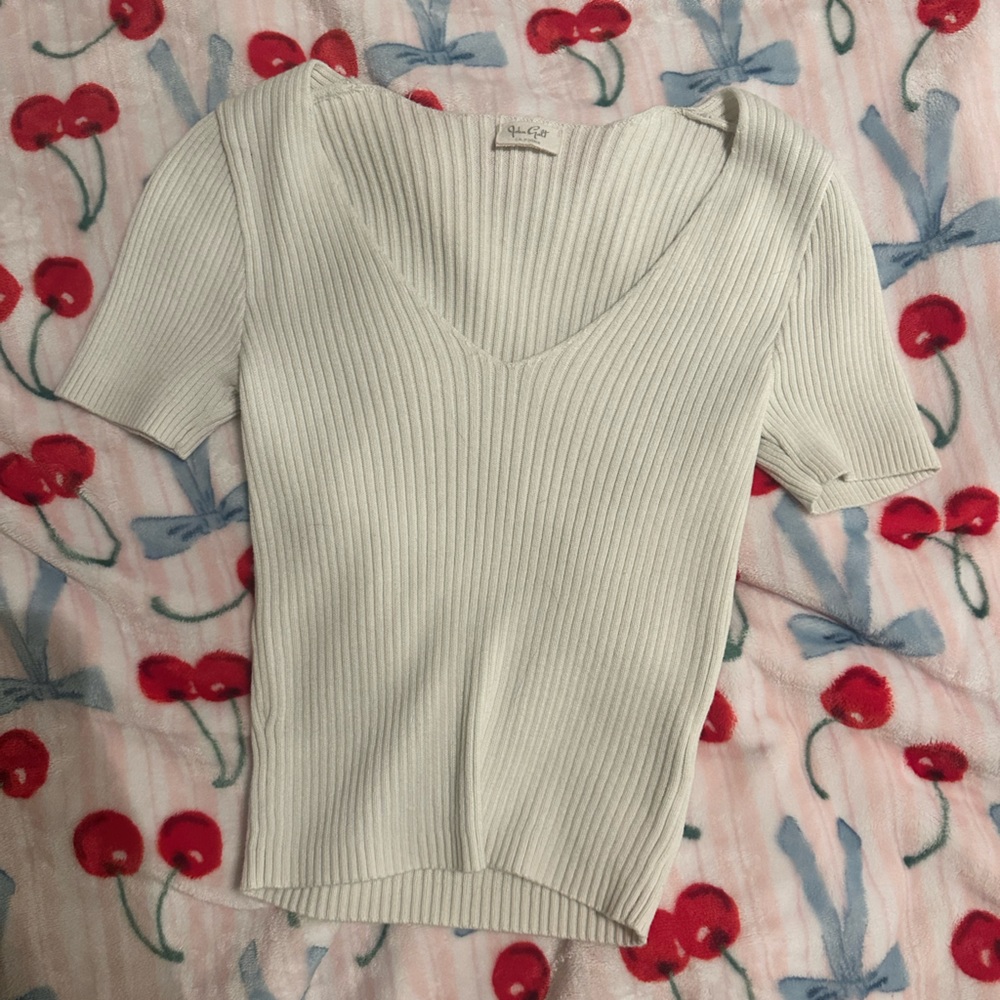 Brandy Melville White Ribbed V-Neck Blouse